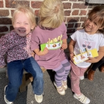 Berenzoekspel op de speelplaats