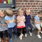 Berenzoekspel op de speelplaats